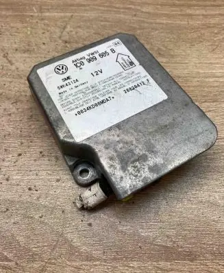 Volkswagen PASSAT B5.5 Airbag control unit/module 1C0909605B 5WK43124