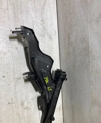 Ford Focus Door glass rail JX7BA-264A53-AD