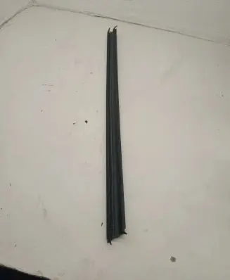 BMW 3 F30 F35 F31 Rubber seal front coupe door window 7258299
