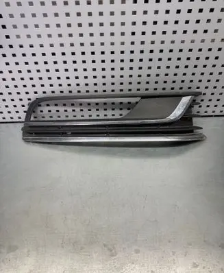 Volkswagen PASSAT B7 Front fog light trim/grill 3AA853666