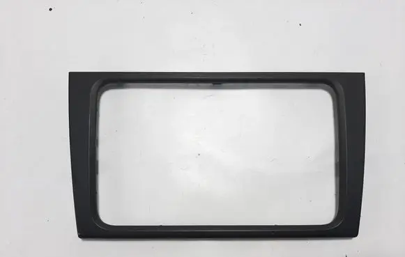 Radio/GPS head unit trim