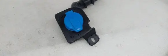 Audi Q8 Window washer liquid tank fill tube 4M0955462 4M0955463