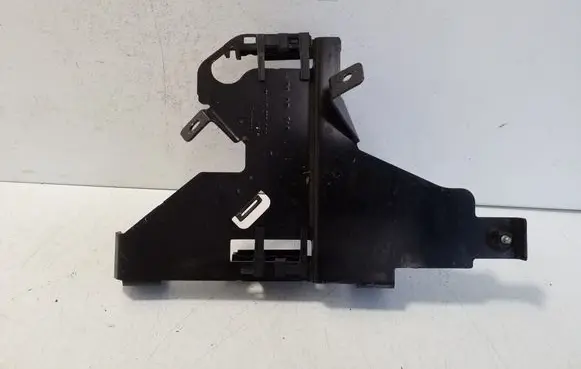 Volkswagen Golf VII Engine control unit holder 5Q0906214H