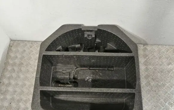 Toyota Avensis T270 Tool box 6442905040C0 6442905040