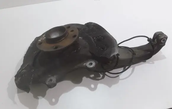 BMW 5 F10 F11 Front wheel hub
