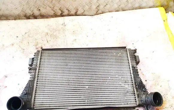 Skoda Octavia Mk2 (1Z) Intercooler radiator 1k0145803