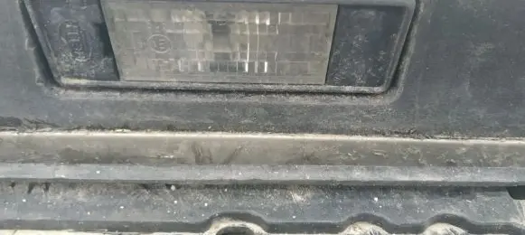 Peugeot 607 Number plate light