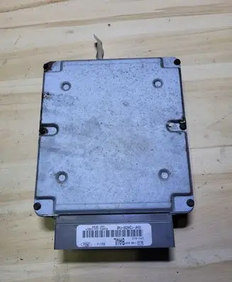 Ford Focus Engine control unit/module XS4F12A650FAB 9E19AO