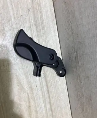 BMW 1 F70 Engine bonnet (hood) release handle 7326517