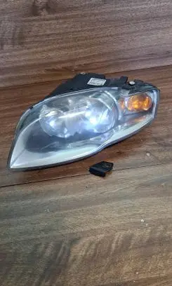 Audi A4 S4 B7 8E 8H Headlight/headlamp 8E0941003AJ 0301219201