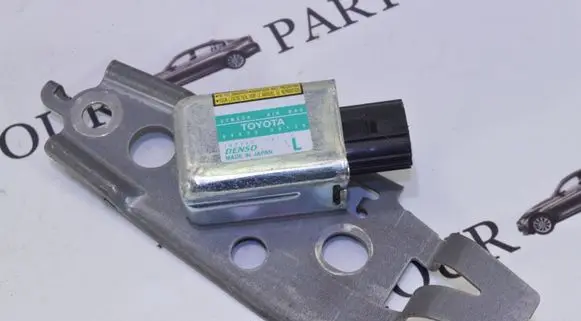 Lexus GS 300 350 430 450H Airbag deployment crash/impact sensor 8983030130