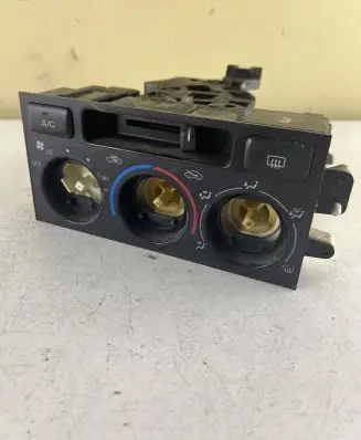 Toyota Land Cruiser (HDJ90) Climate control unit