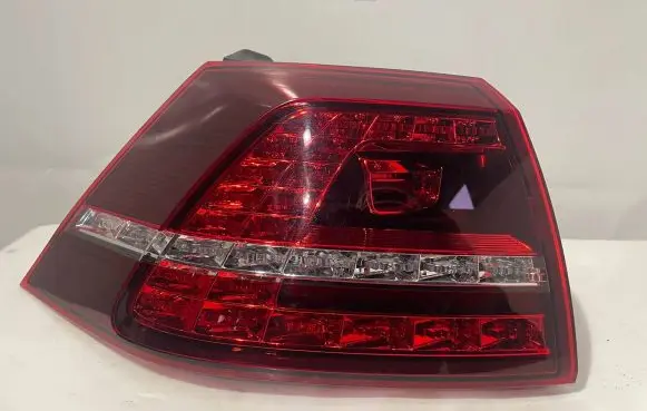 Volkswagen Golf VII Rear/tail lights 5G0945207 81230101