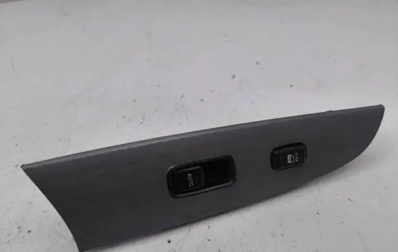 Lexus IS 220D-250-350 Electric window control switch 8403053020
