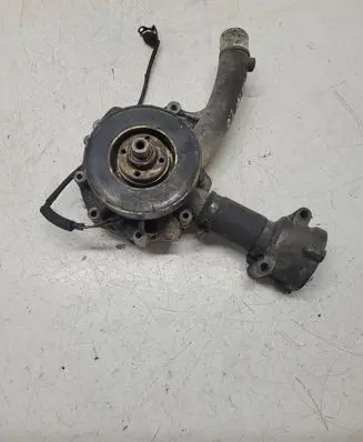 Mercedes-Benz 190 W201 Water pump