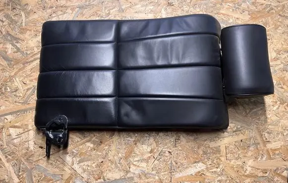 Jaguar S-Type Rear seat 