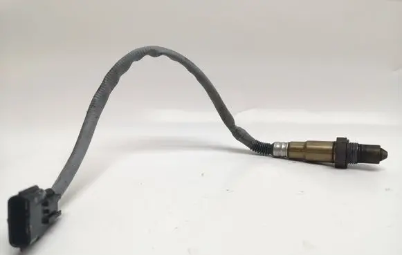 Renault Trafic III (X82) Lambda probe sensor 226A41733R 0281004221