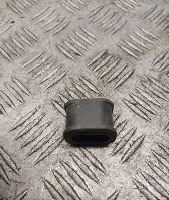 Radiator mount bracket