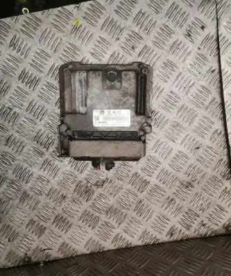 Volkswagen Golf VI Engine control unit/module 03l906018