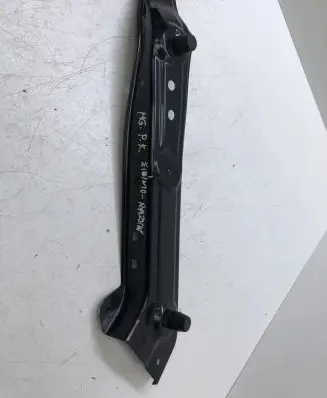 MG MG3 II Headlight/headlamp mounting bracket 10223322