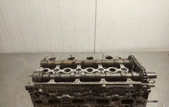 Citroen C5 Engine head 9688418110