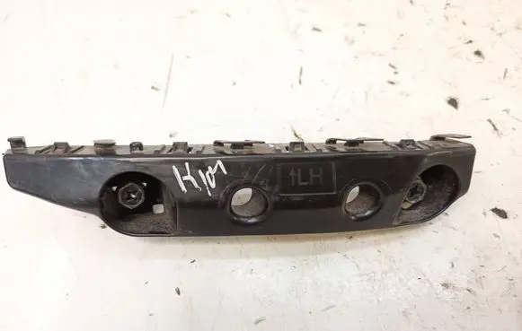 Nissan Pulsar Front bumper mounting bracket 622253ZL0A
