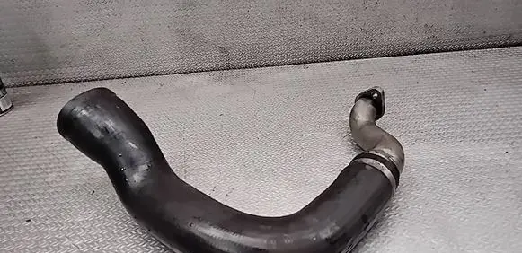 Opel Insignia A Intercooler hose/pipe 