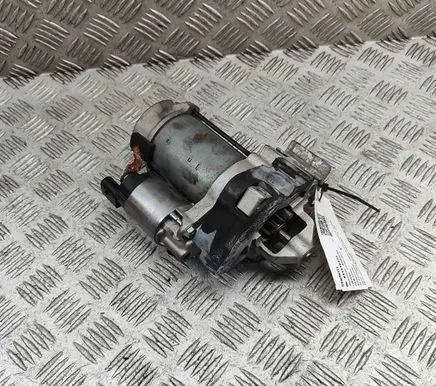 BMW 8 G14 Starter motor 8671505