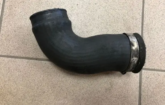 Audi A4 S4 B7 8E 8H Intercooler hose/pipe