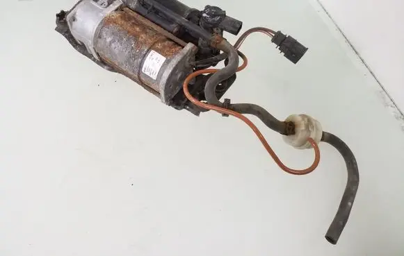 Audi A8 S8 D4 4H Air suspension compressor/pump 4H0616005C 8993841532 4430201871