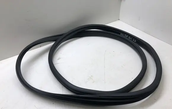 Mazda 3 III Rear door rubber seal (on body) 