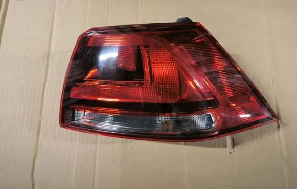 Volkswagen Golf VII Rear/tail lights 5G0945096B