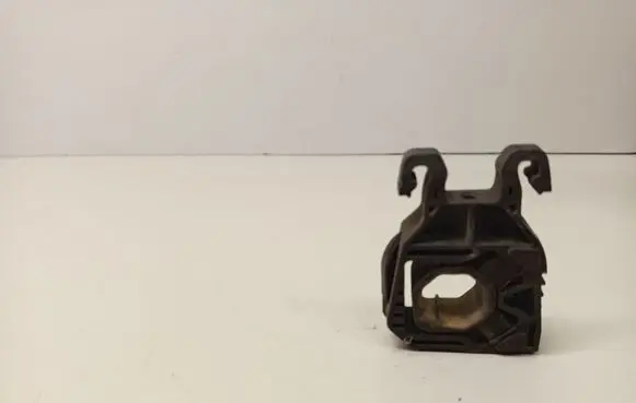Skoda Octavia Mk3 (5E) Radiator mount bracket 