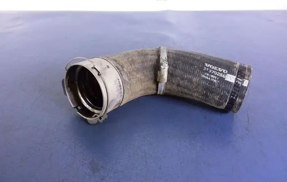 Volvo V60 Air intake hose/pipe 31370286