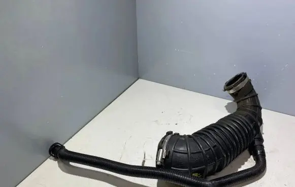Audi A5 Sportback 8TA Air intake hose/pipe 03G129629E