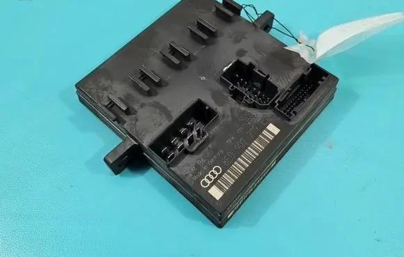 Audi A4 S4 B6 8E 8H Central body control module 8E0907279E IMPRK1573997