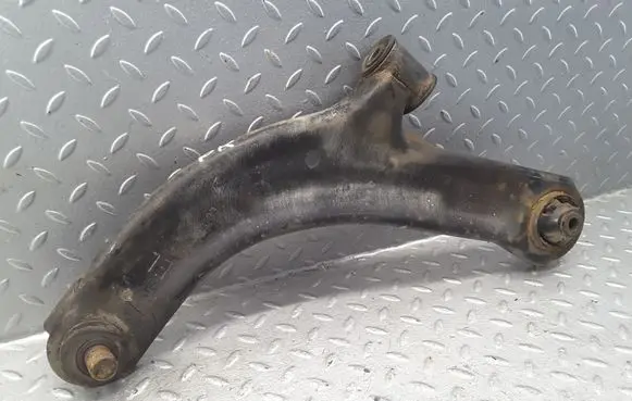 Nissan Tiida C11 Front lower control arm/wishbone 54501EL000 82183