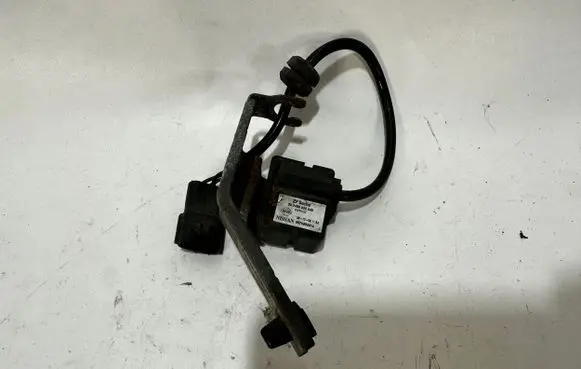 Infiniti FX Headlight/headlamp level sensor 9570930014