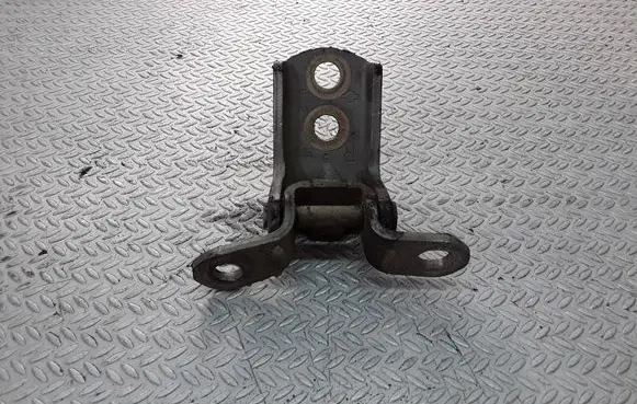 Nissan Note (E11) Front door upper hinge