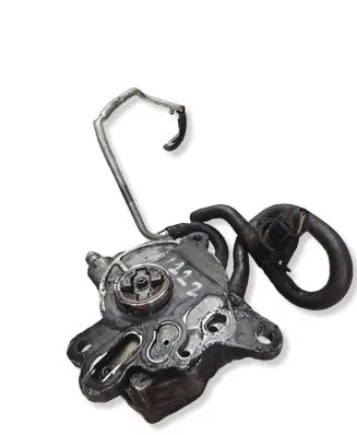 Volkswagen Touran I Vacuum pump 03G145209