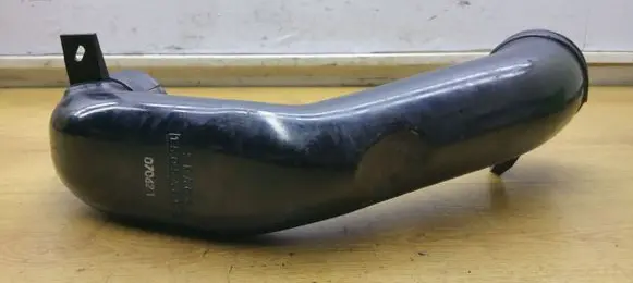 Peugeot 4007 Air intake hose/pipe 1505A392