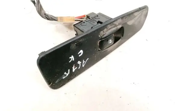 SsangYong Rexton Electric window control switch 8584008000 85840-08000