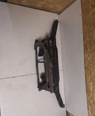 Volvo V70 Radiator support slam panel bracket 91953