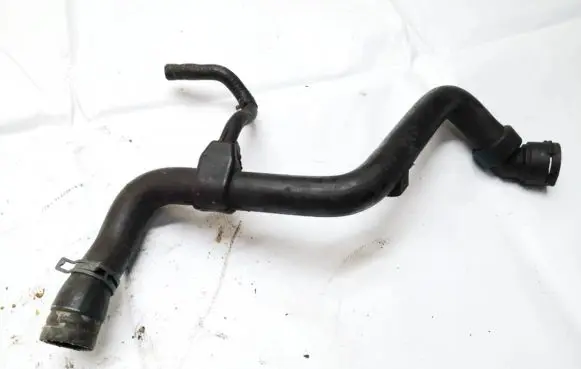 Volkswagen PASSAT B5 Engine coolant pipe/hose 4B0121101E