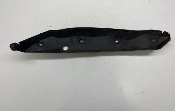 Mercedes-Benz E A207 Fender end trim A2078890225