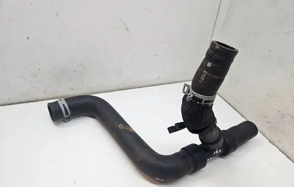 Ford Mondeo MK V Engine coolant pipe/hose