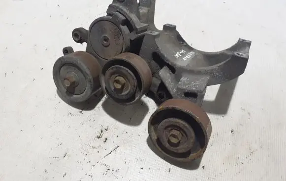 Toyota Land Cruiser (J120) A/C compressor mount bracket 1662030010