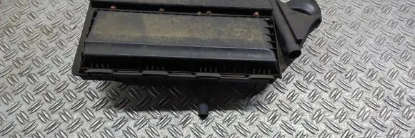 Air filter box