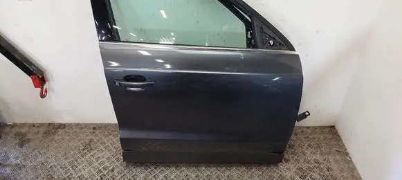 Audi Q3 8U Front door