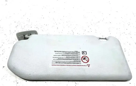 Peugeot 508 Sun visor